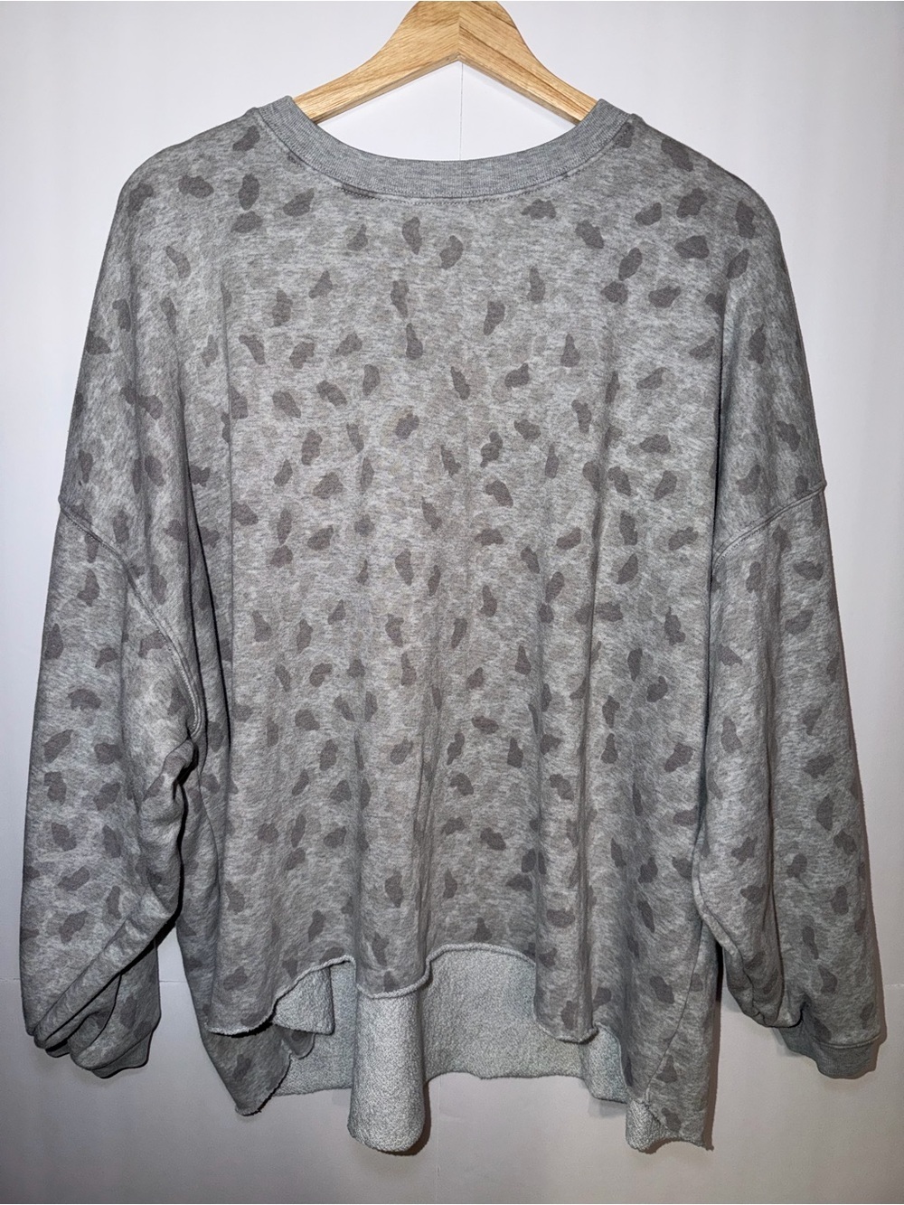 Arie Cozy Gray Leopard Print Sweatshirt